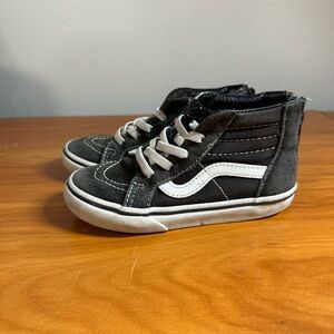 Vans Kids SK8 High Top Suede Sneaker Skate Shoe Black White Side Zip Casual T9.5
